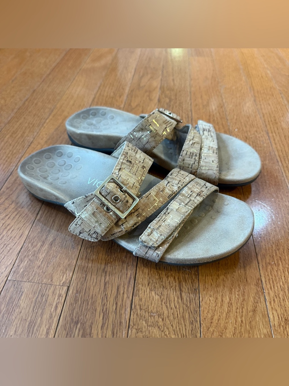 Vionic Women's 8 Skylar Cork Sandals Tan Gold Orthotic Slides Metallic Comfort